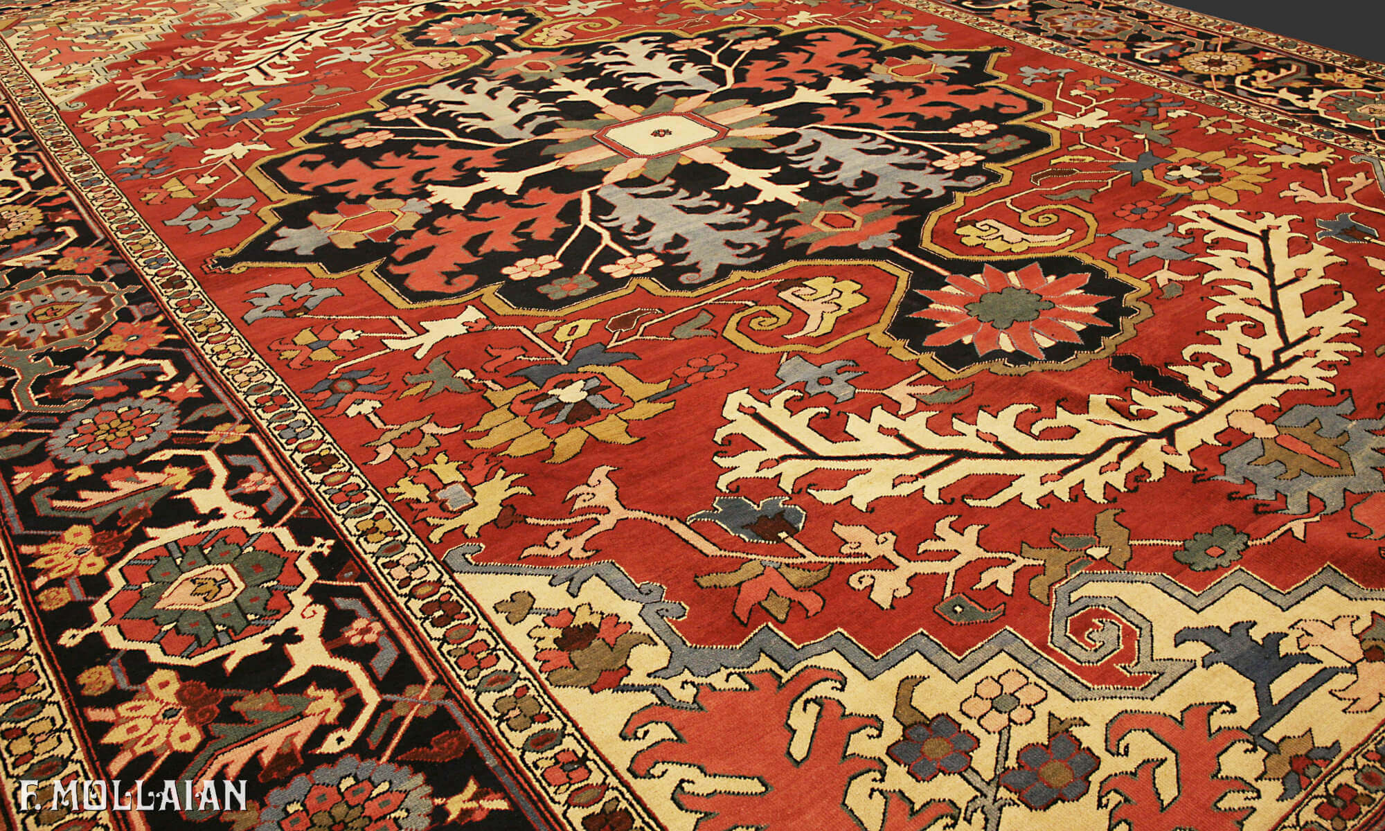 Tapis Persan Antique Heriz Serapi n°:25520200